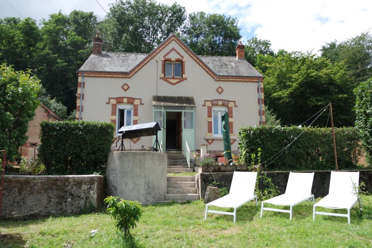 Domaine Du Pavillon Gite 15 Personnes Issy-l'Eveque Exteriör bild