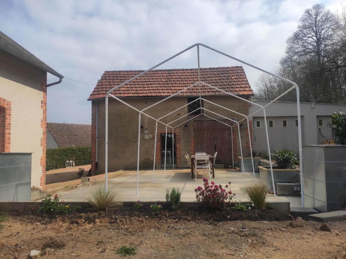 Domaine Du Pavillon Gite 15 Personnes Issy-l'Eveque Exteriör bild