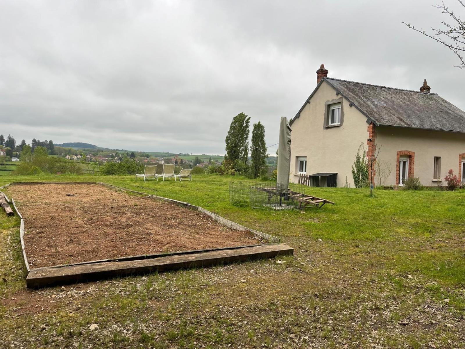 Domaine Du Pavillon Gite 15 Personnes Issy-l'Eveque Exteriör bild